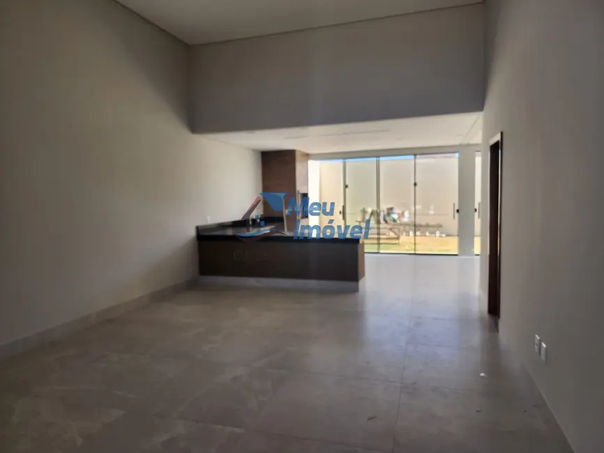 Foto 4 de Casa de Condomínio com 3 quartos à venda, 187m2 em Setor Fumal, Luziania - GO