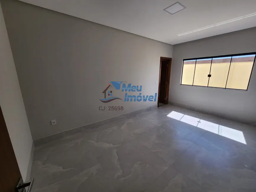 Foto 1 de Casa de Condomínio com 3 quartos à venda, 187m2 em Setor Aeroporto, Luziania - GO