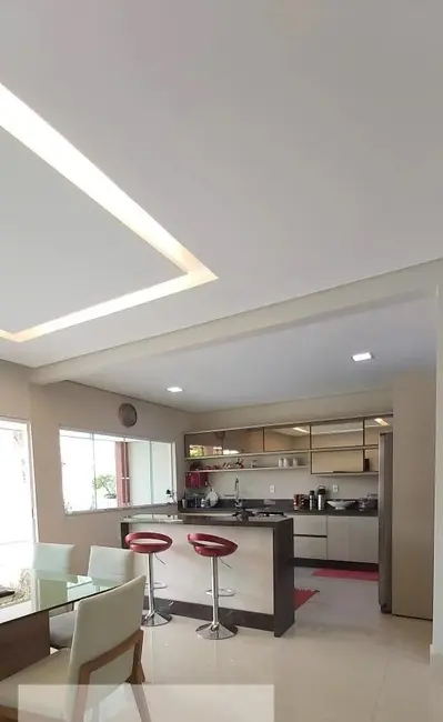 Casa de Condomínio com 5 quartos à venda, 380m2 em Setor Habitacional Vicente Pires, Brasilia - DF - imagem 6 Foto 6 de Casa de Condomínio com 5 quartos à venda, 380m2 em Setor Habitacional Vicente Pires, Brasilia - DF