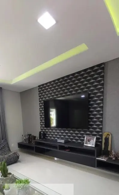 Casa de Condomínio com 5 quartos à venda, 380m2 em Setor Habitacional Vicente Pires, Brasilia - DF - imagem 9 Foto 9 de Casa de Condomínio com 5 quartos à venda, 380m2 em Setor Habitacional Vicente Pires, Brasilia - DF