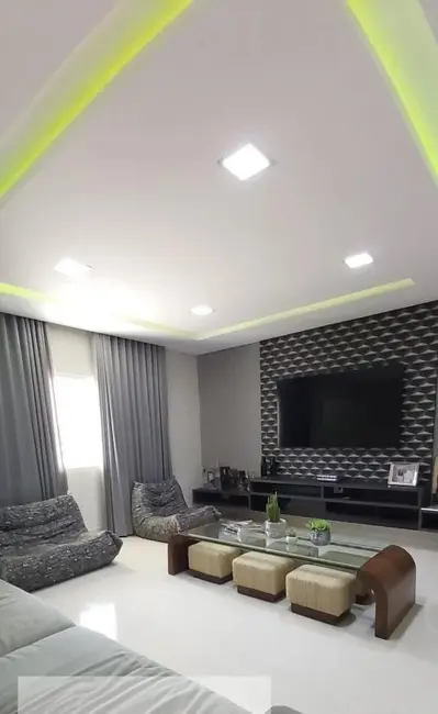 Casa de Condomínio com 5 quartos à venda, 380m2 em Setor Habitacional Vicente Pires, Brasilia - DF - imagem 4 Foto 4 de Casa de Condomínio com 5 quartos à venda, 380m2 em Setor Habitacional Vicente Pires, Brasilia - DF