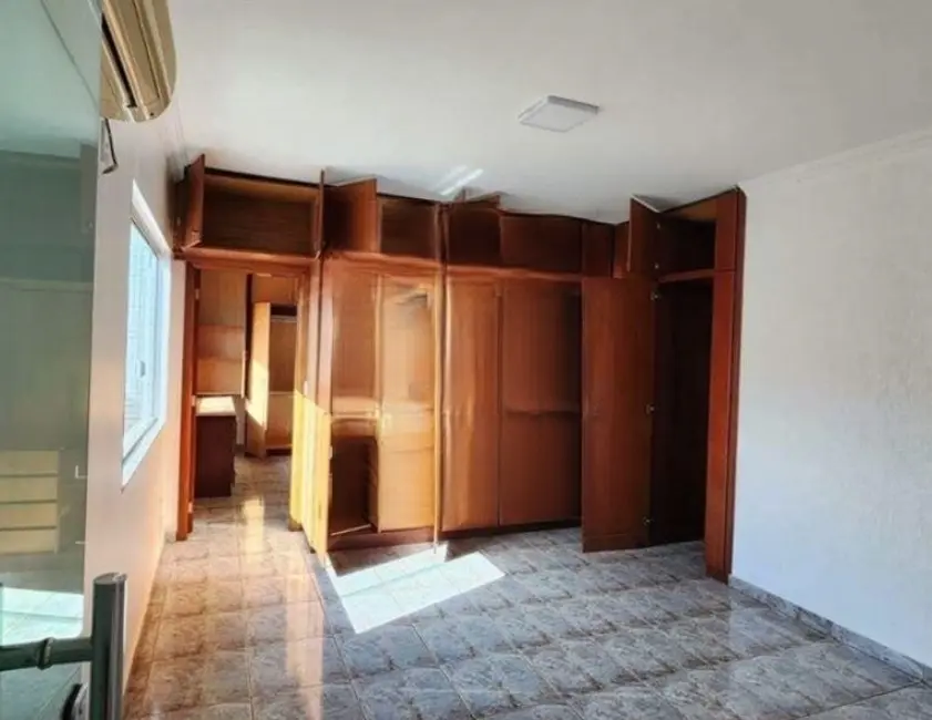 Casa com 6 quartos à venda, 360m2 em Taguatinga Norte (Taguatinga), Brasilia - DF - imagem 9 Foto 9 de Casa com 6 quartos à venda, 360m2 em Taguatinga Norte (Taguatinga), Brasilia - DF