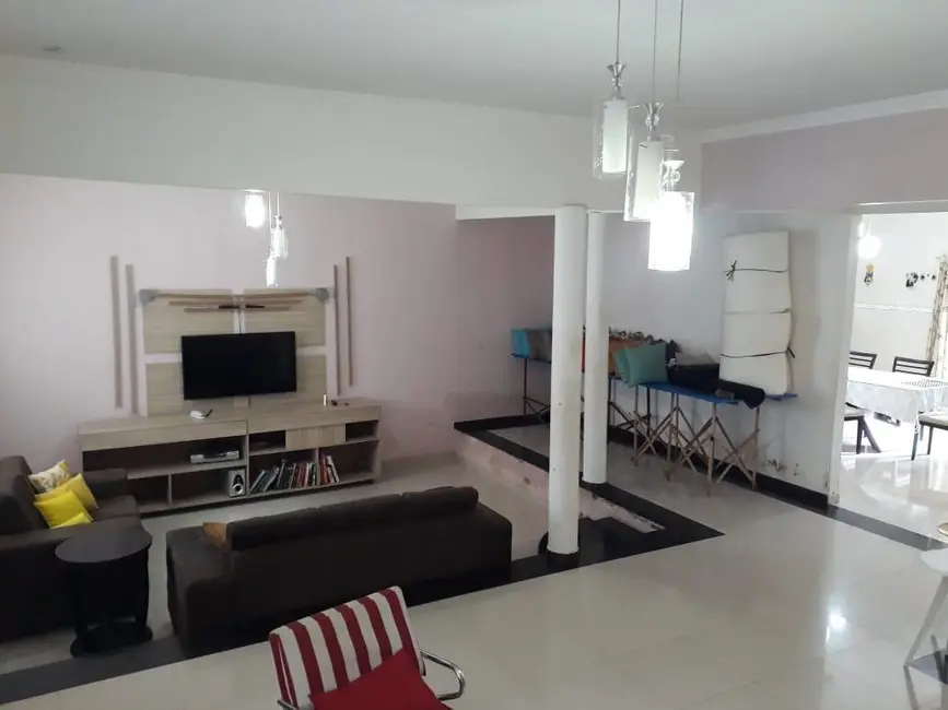 Foto 3 de Casa com 3 quartos à venda, 420m2 em Brasilia - DF