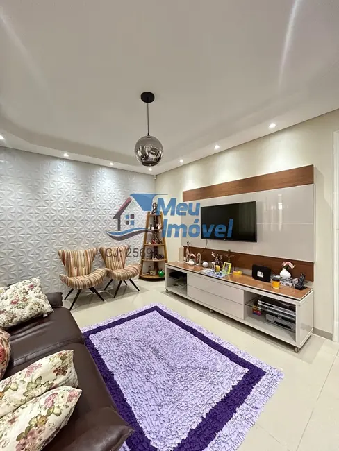 Casa com 4 quartos à venda, 200m2 em Samambaia Norte (Samambaia), Brasilia - DF - imagem 5 Foto 5 de Casa com 4 quartos à venda, 200m2 em Samambaia Norte (Samambaia), Brasilia - DF