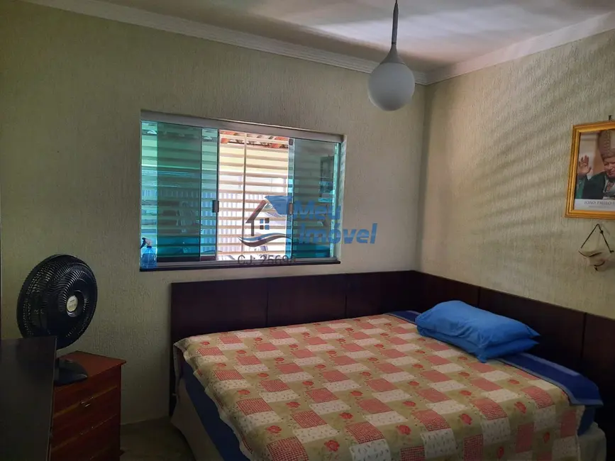 Casa com 3 quartos à venda, 300m2 em Jardim Oriente, Valparaiso De Goias - GO - imagem 8 Foto 8 de Casa com 3 quartos à venda, 300m2 em Jardim Oriente, Valparaiso De Goias - GO