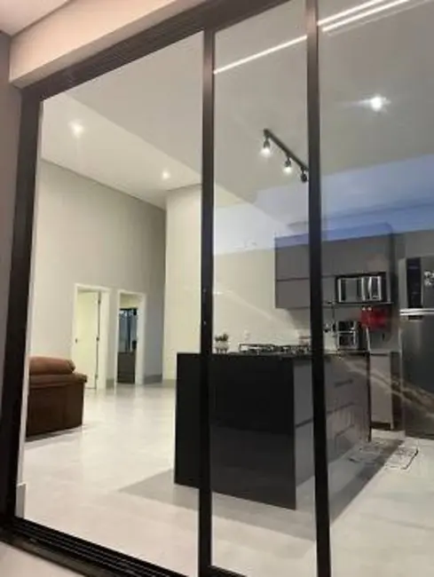 Casa de Condomínio com 3 quartos à venda, 600m2 em Setor Habitacional Arniqueira (Águas Claras), Brasilia - DF - imagem 8 Foto 8 de Casa de Condomínio com 3 quartos à venda, 600m2 em Setor Habitacional Arniqueira (Águas Claras), Brasilia - DF