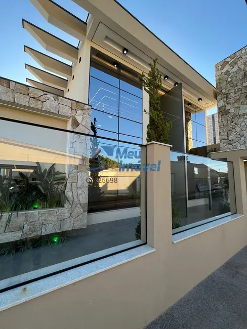 Casa com 4 quartos à venda, 380m2 em Setor Habitacional Vicente Pires, Brasilia - DF - imagem 1 Foto 1 de Casa com 4 quartos à venda, 380m2 em Setor Habitacional Vicente Pires, Brasilia - DF