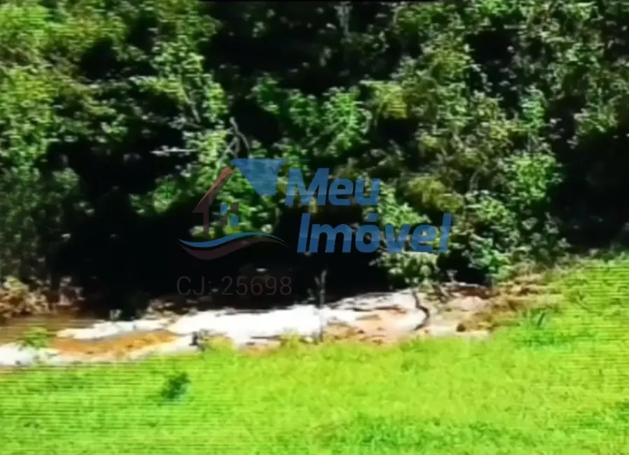 Sítio / Rancho com 5 quartos à venda em Área Rural de Luziânia, Luziania - GO - imagem 3 Foto 3 de Sítio / Rancho com 5 quartos à venda em Área Rural de Luziânia, Luziania - GO