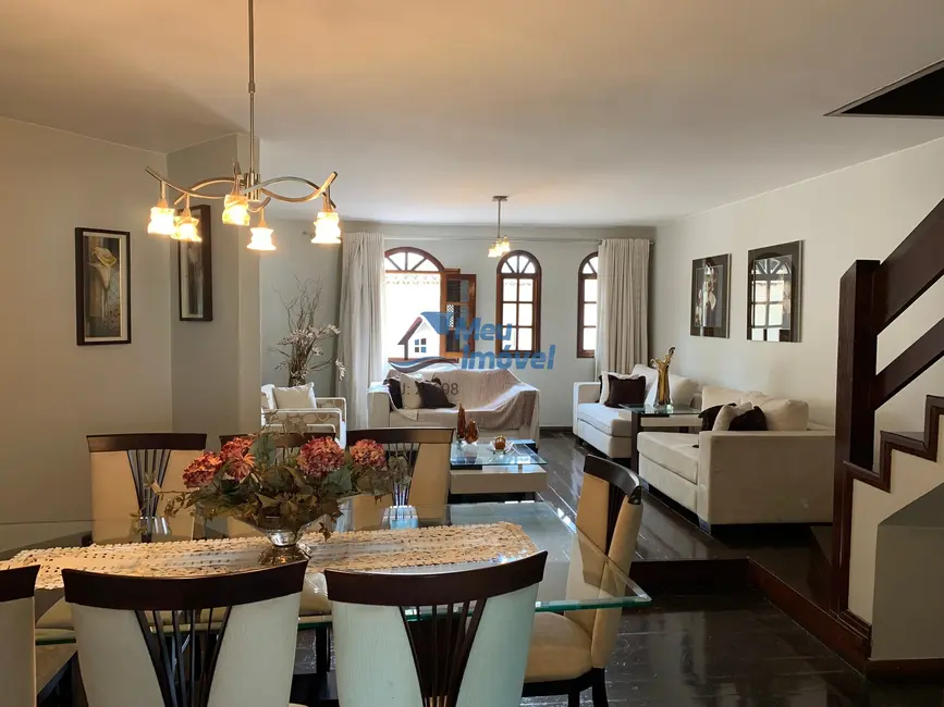 Casa com 5 quartos à venda, 400m2 em Brasilia - DF - imagem 2 Foto 2 de Casa com 5 quartos à venda, 400m2 em Brasilia - DF