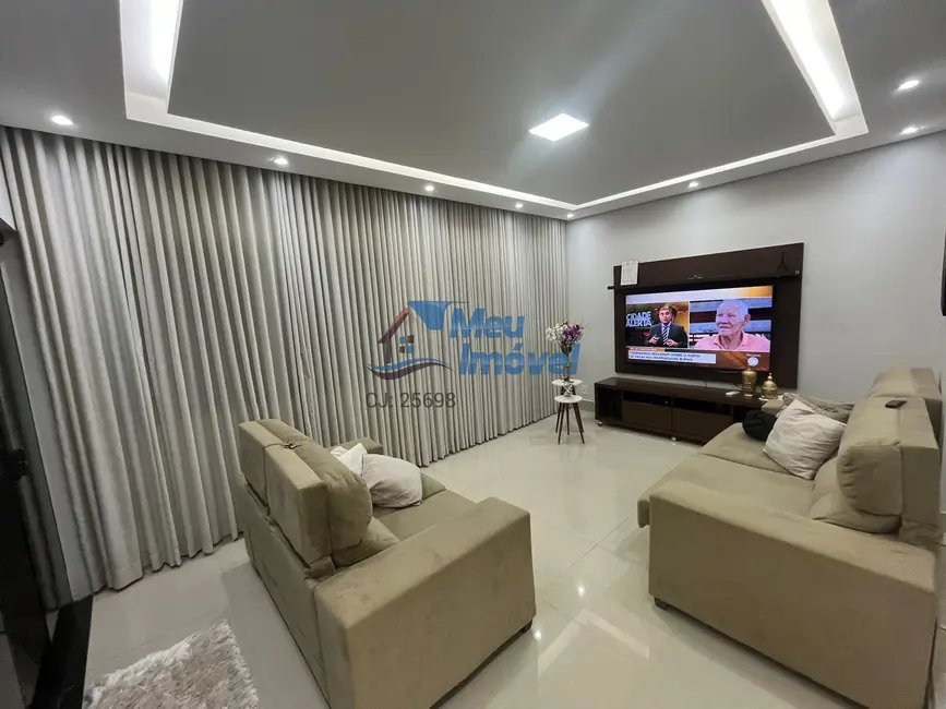 Casa de Condomínio com 3 quartos à venda, 280m2 em Samambaia Norte (Samambaia), Brasilia - DF - imagem 4 Foto 4 de Casa de Condomínio com 3 quartos à venda, 280m2 em Samambaia Norte (Samambaia), Brasilia - DF