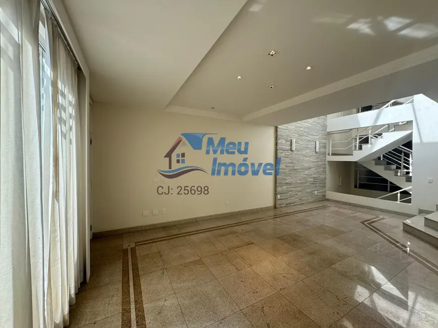 Casa com 4 quartos à venda, 494m2 em Asa Sul, Brasilia - DF - imagem 4 Foto 4 de Casa com 4 quartos à venda, 494m2 em Asa Sul, Brasilia - DF