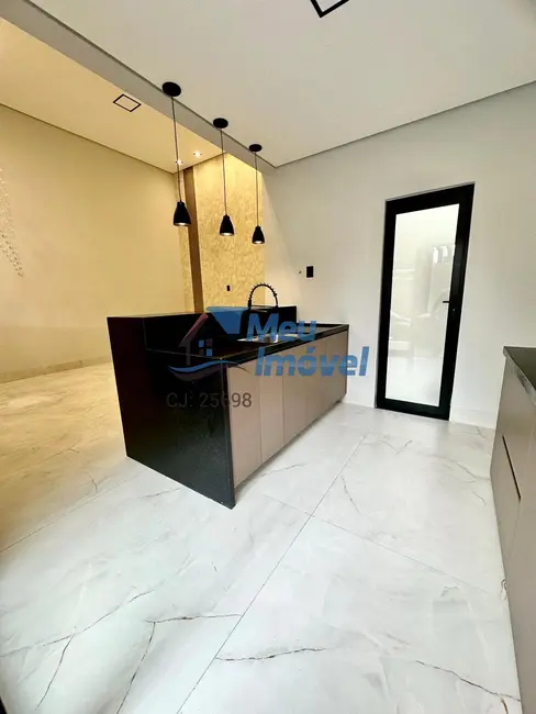 Foto 2 de Casa com 3 quartos à venda, 105m2 em Samambaia Norte (Samambaia), Brasilia - DF