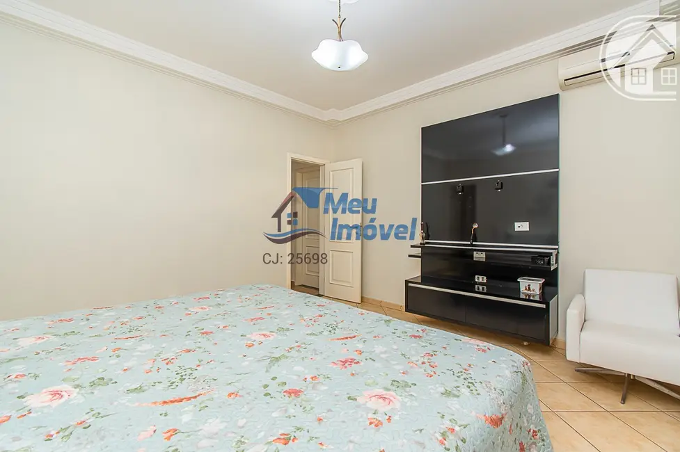 Casa de Condomínio com 4 quartos à venda, 450m2 em Setor Habitacional Vicente Pires, Brasilia - DF - imagem 9 Foto 9 de Casa de Condomínio com 4 quartos à venda, 450m2 em Setor Habitacional Vicente Pires, Brasilia - DF