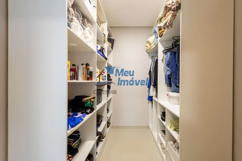 Casa de Condomínio com 4 quartos à venda, 324m2 em Setor Habitacional Vicente Pires, Brasilia - DF - imagem 9 Foto 9 de Casa de Condomínio com 4 quartos à venda, 324m2 em Setor Habitacional Vicente Pires, Brasilia - DF