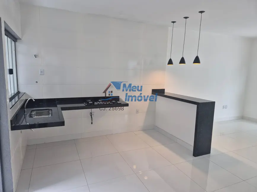 Foto 2 de Casa com 3 quartos à venda, 117m2 em Setor Mandu II, Luziania - GO