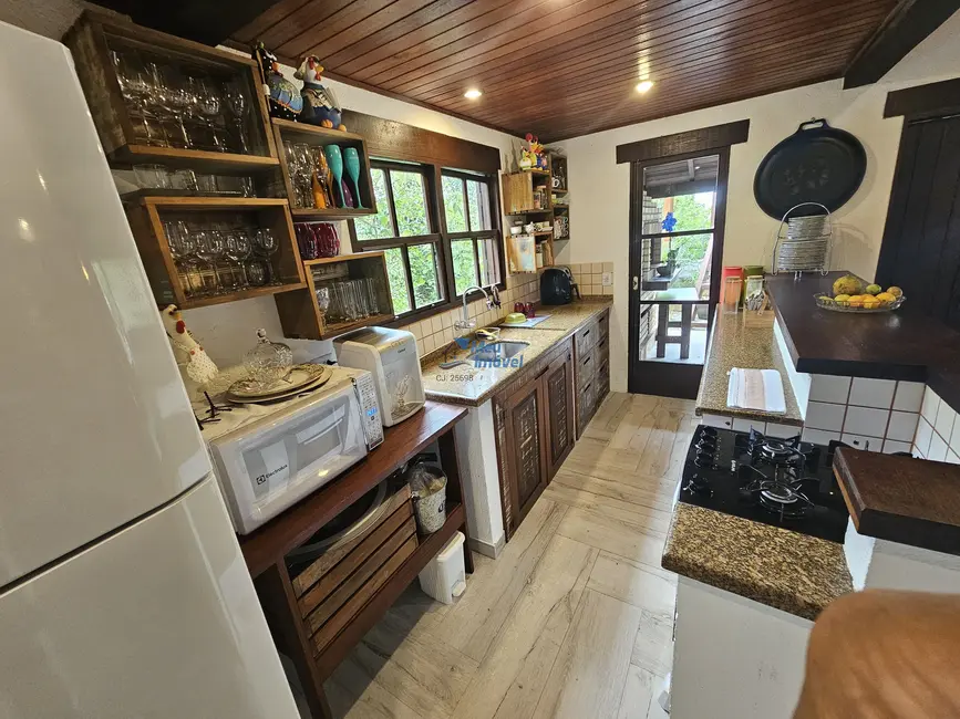 Foto 3 de Casa de Condomínio com 4 quartos à venda, 190m2 em Cachoeira do Bom Jesus, Florianopolis - SC