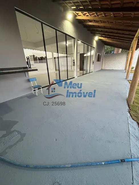 Foto 3 de Casa com 3 quartos à venda, 120m2 em Parque Estrela Dalva II, Luziania - GO