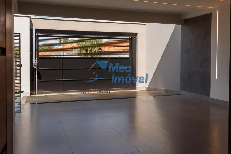 Casa com 3 quartos à venda, 204m2 em Residencial Alto das Caraíbas, Luziania - GO - imagem 4 Foto 4 de Casa com 3 quartos à venda, 204m2 em Residencial Alto das Caraíbas, Luziania - GO