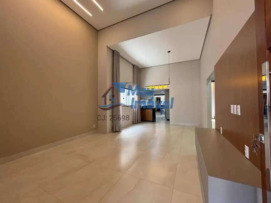 Casa com 3 quartos à venda, 204m2 em Residencial Alto das Caraíbas, Luziania - GO - imagem 7 Foto 7 de Casa com 3 quartos à venda, 204m2 em Residencial Alto das Caraíbas, Luziania - GO