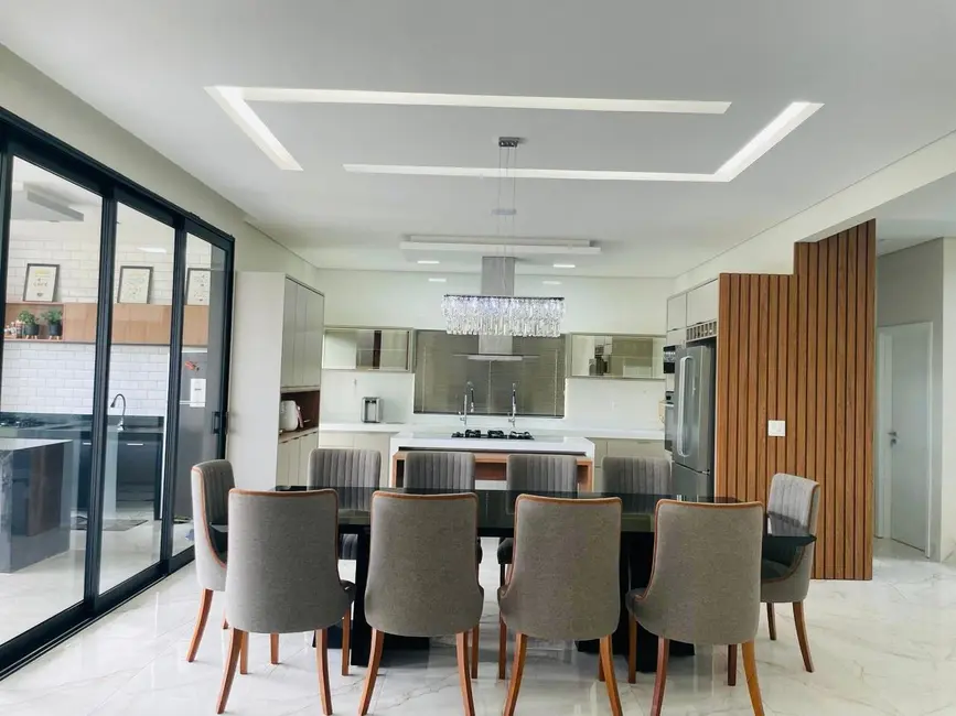 Casa de Condomínio com 4 quartos à venda, 400m2 em Alto da Boa Vista (Sobradinho), Brasilia - DF - imagem 5 Foto 5 de Casa de Condomínio com 4 quartos à venda, 400m2 em Alto da Boa Vista (Sobradinho), Brasilia - DF