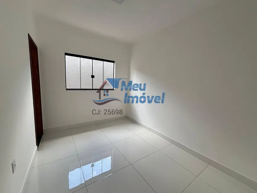 Foto 2 de Casa com 3 quartos à venda, 130m2 em Setor Mandu II, Luziania - GO