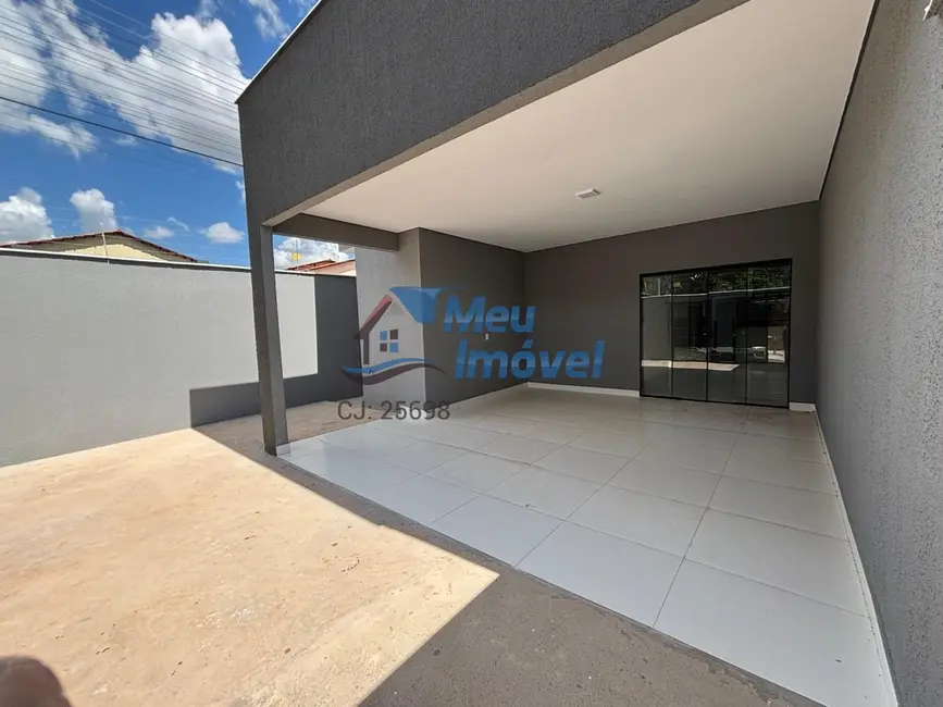 Foto 1 de Casa com 3 quartos à venda, 130m2 em Setor Mandu II, Luziania - GO
