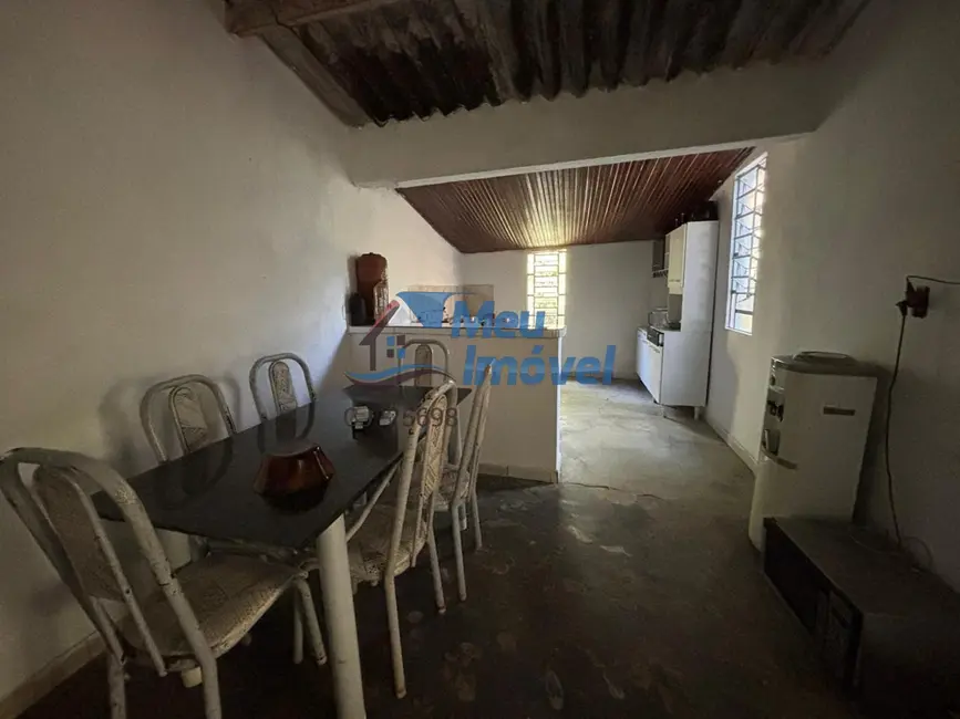 Foto 2 de Chácara com 3 quartos à venda, 23000m2 em Área Rural de Luziânia, Luziania - GO