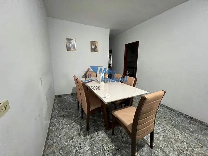 Casa com 4 quartos à venda, 120m2 em Samambaia Sul (Samambaia), Brasilia - DF - imagem 8 Foto 8 de Casa com 4 quartos à venda, 120m2 em Samambaia Sul (Samambaia), Brasilia - DF