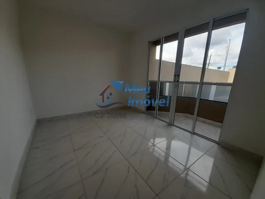Foto 3 de Apartamento com 2 quartos à venda, 55m2 em Jardim do Ingá, Luziania - GO