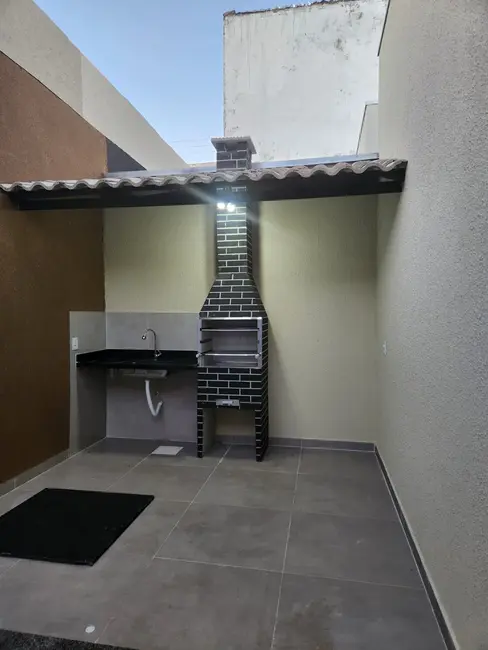Casa com 3 quartos à venda, 113m2 em Parque Esplanada III, Valparaiso De Goias - GO - imagem 3 Foto 3 de Casa com 3 quartos à venda, 113m2 em Parque Esplanada III, Valparaiso De Goias - GO