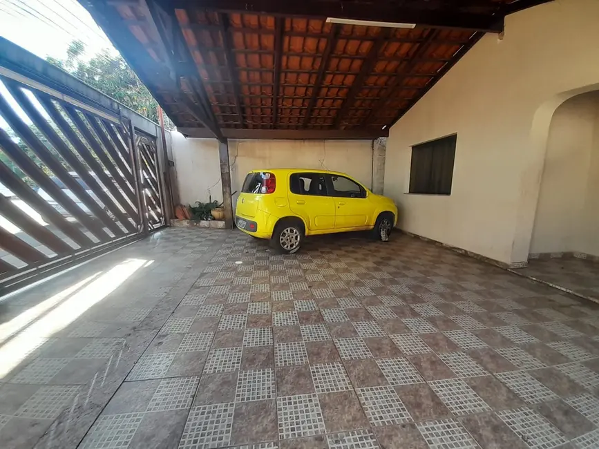 Foto 5 de Casa com 4 quartos à venda, 442m2 em Centro, Luziania - GO