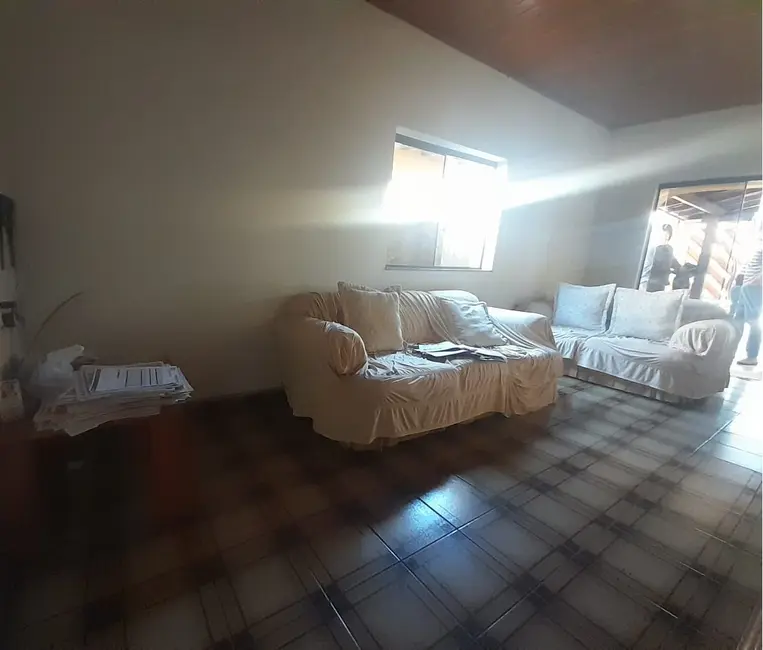 Foto 6 de Casa com 4 quartos à venda, 442m2 em Centro, Luziania - GO