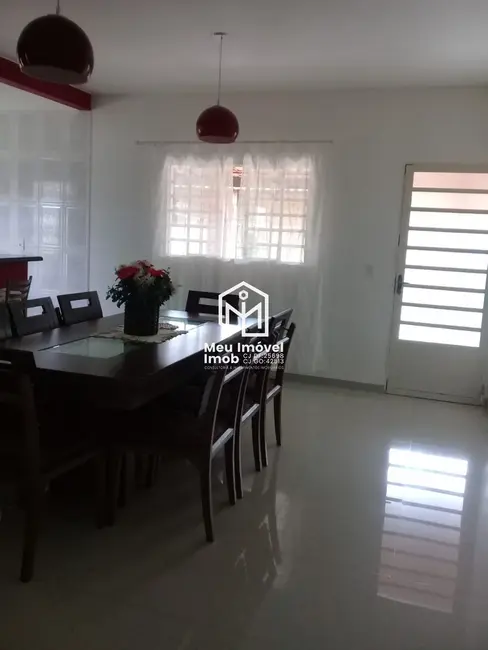 Casa com 3 quartos à venda, 203m2 em Parque Estrela Dalva I, Luziania - GO - imagem 3 Foto 3 de Casa com 3 quartos à venda, 203m2 em Parque Estrela Dalva I, Luziania - GO