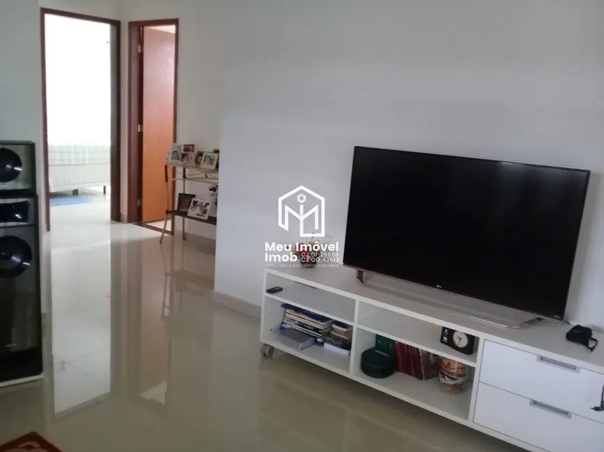 Foto 1 de Casa com 3 quartos à venda, 203m2 em Parque Estrela Dalva I, Luziania - GO