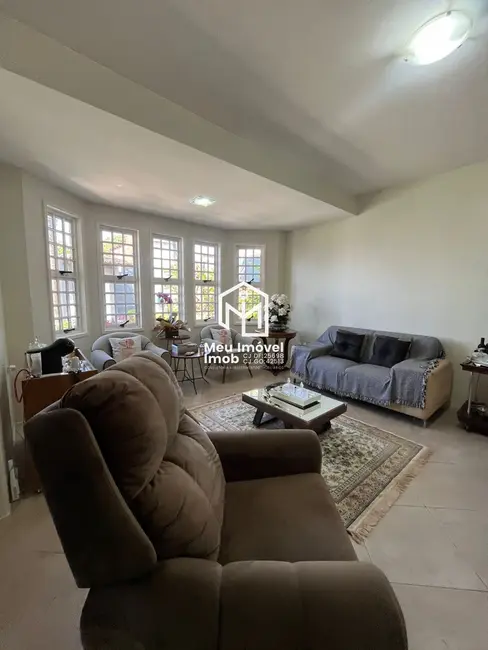 Casa com 3 quartos à venda, 1800m2 em Setor Habitacional Arniqueira (Águas Claras), Brasilia - DF - imagem 7 Foto 7 de Casa com 3 quartos à venda, 1800m2 em Setor Habitacional Arniqueira (Águas Claras), Brasilia - DF