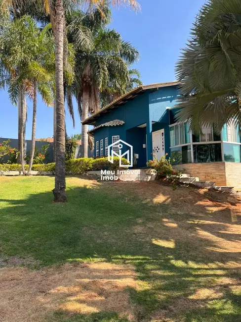 Casa com 3 quartos à venda, 1800m2 em Setor Habitacional Arniqueira (Águas Claras), Brasilia - DF - imagem 3 Foto 3 de Casa com 3 quartos à venda, 1800m2 em Setor Habitacional Arniqueira (Águas Claras), Brasilia - DF