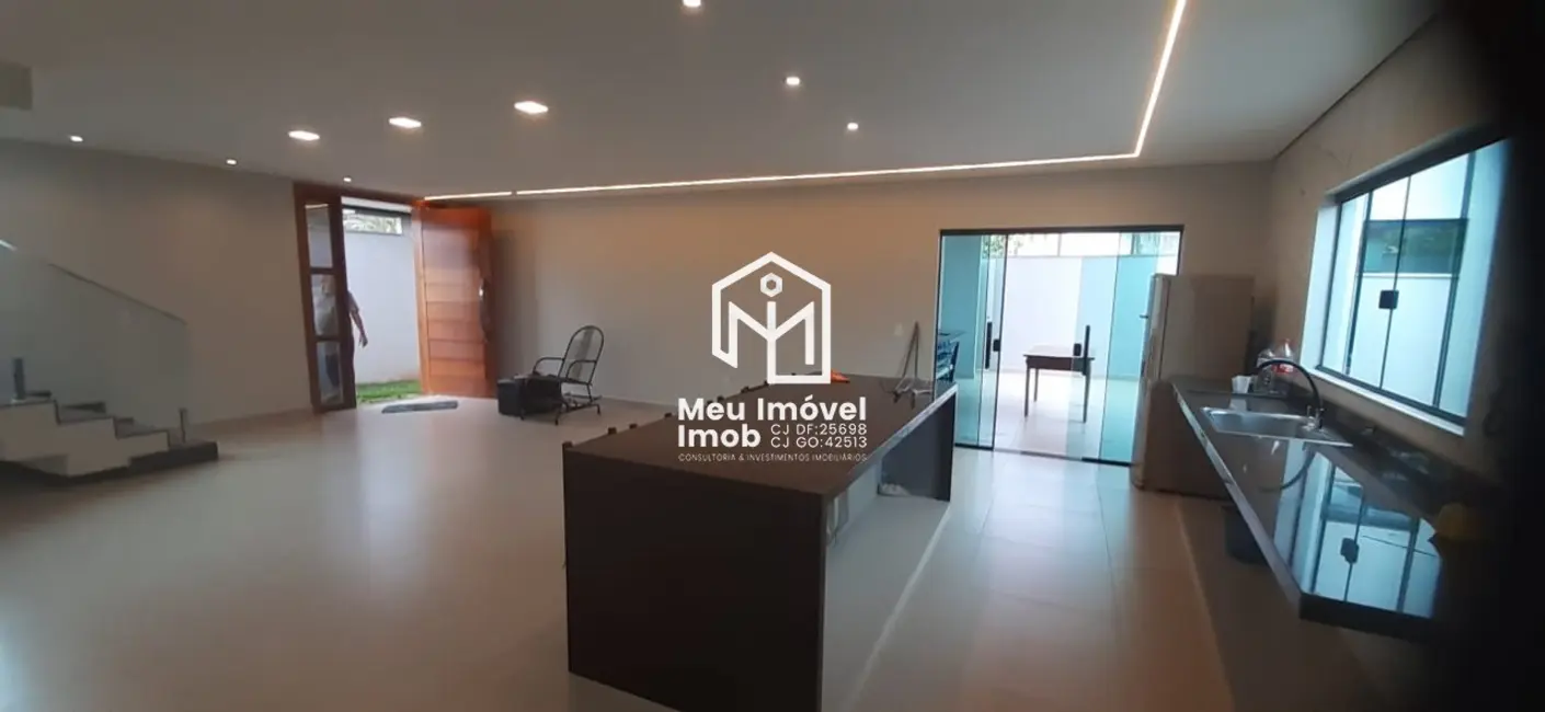 Casa com 3 quartos à venda, 186m2 em Rosário, Luziania - GO - imagem 4 Foto 4 de Casa com 3 quartos à venda, 186m2 em Rosário, Luziania - GO