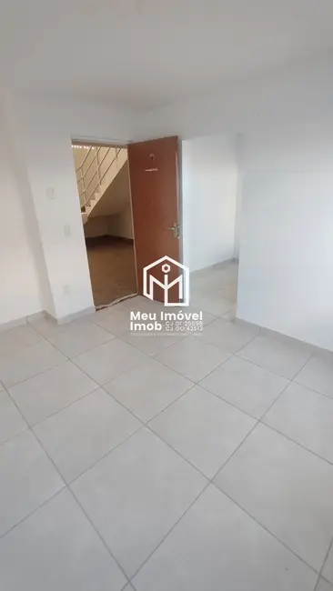 Foto 1 de Apartamento com 2 quartos à venda, 60m2 em Parque Alvorada I, Luziania - GO
