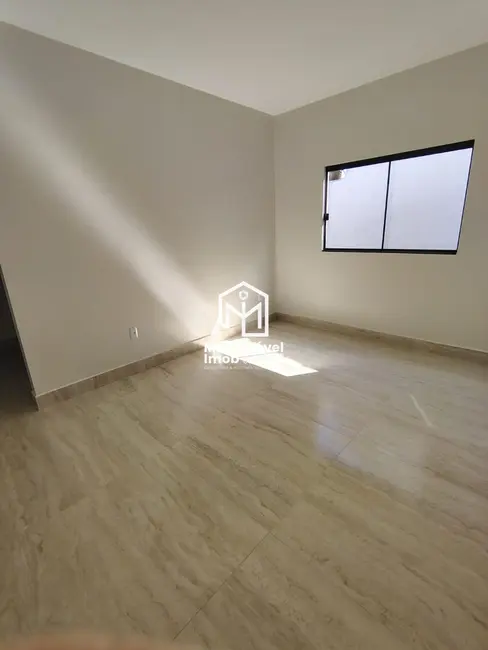 Foto 3 de Casa com 3 quartos à venda, 114m2 em Setor Leste, Luziania - GO