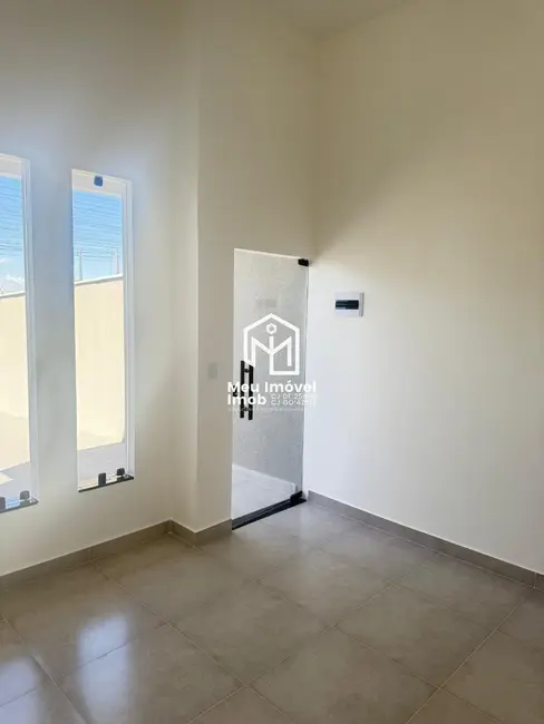 Foto 1 de Casa com 2 quartos à venda, 68m2 em Parque Alvorada I, Luziania - GO
