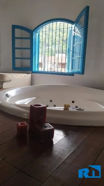 Foto 6 de Casa com 3 quartos à venda, 300m2 em Caraguatatuba - SP