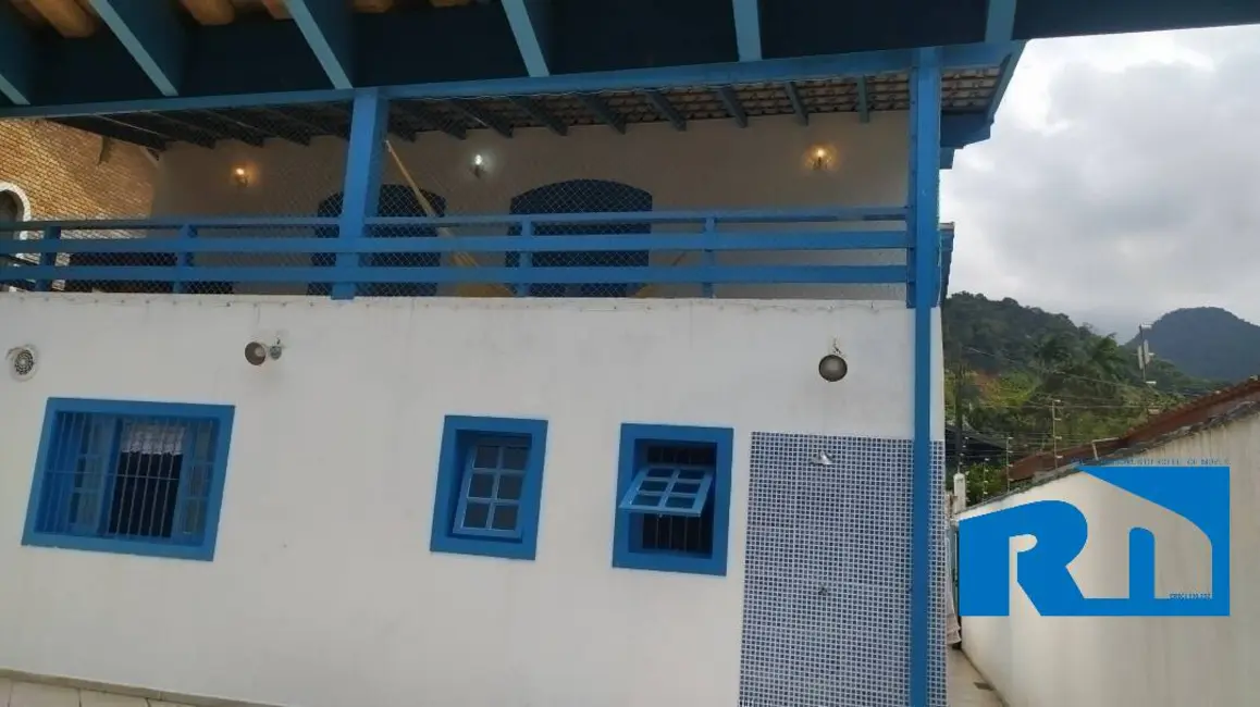 Foto 1 de Casa com 3 quartos à venda, 300m2 em Caraguatatuba - SP