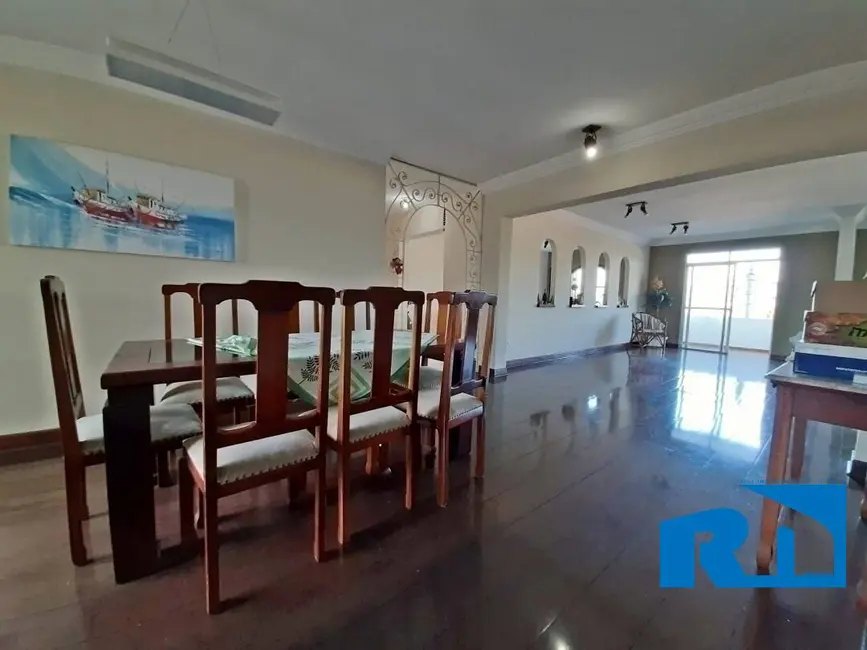 Apartamento com 4 quartos à venda, 256m2 em Centro, Caraguatatuba - SP - imagem 9 Foto 9 de Apartamento com 4 quartos à venda, 256m2 em Centro, Caraguatatuba - SP