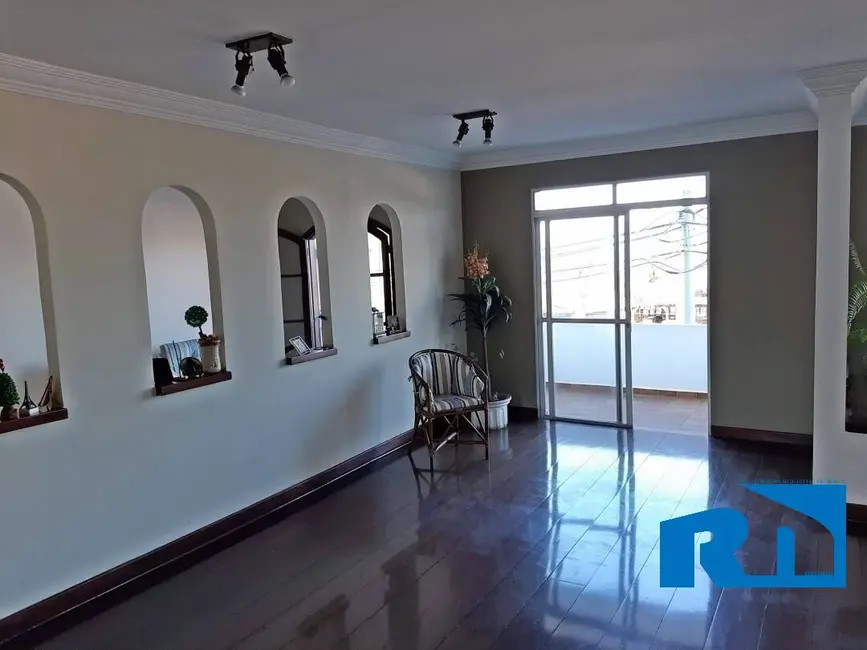 Apartamento com 4 quartos à venda, 256m2 em Centro, Caraguatatuba - SP - imagem 8 Foto 8 de Apartamento com 4 quartos à venda, 256m2 em Centro, Caraguatatuba - SP