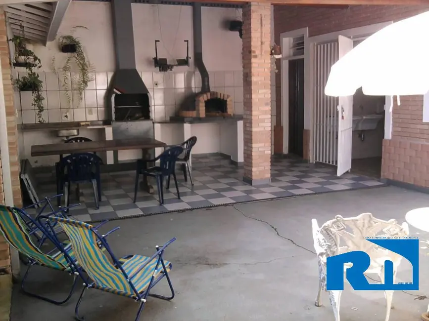Casa com 4 quartos à venda, 250m2 em Jardim Adalgisa, Caraguatatuba - SP - imagem 6 Foto 6 de Casa com 4 quartos à venda, 250m2 em Jardim Adalgisa, Caraguatatuba - SP