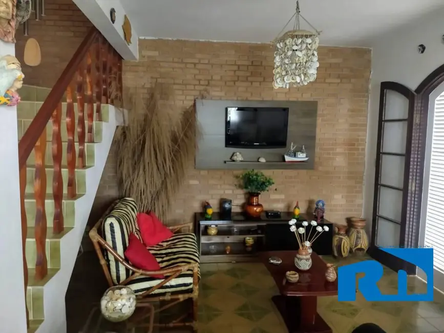 Casa com 4 quartos à venda, 250m2 em Jardim Adalgisa, Caraguatatuba - SP - imagem 5 Foto 5 de Casa com 4 quartos à venda, 250m2 em Jardim Adalgisa, Caraguatatuba - SP