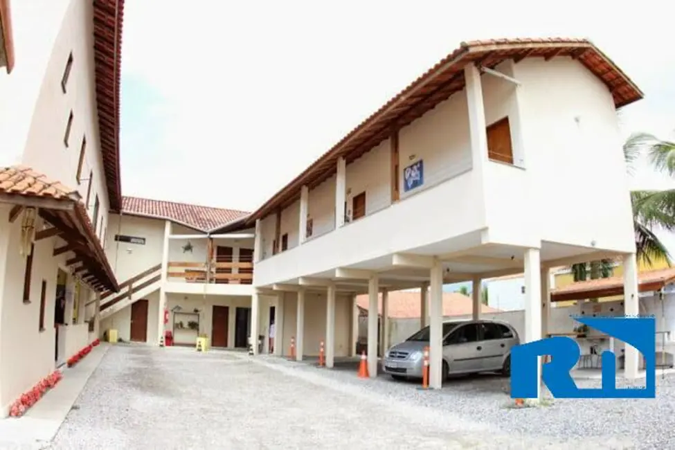 Foto 1 de Casa com 10 quartos à venda, 600m2 em Caraguatatuba - SP