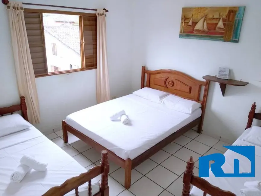 Foto 3 de Casa com 10 quartos à venda, 600m2 em Caraguatatuba - SP