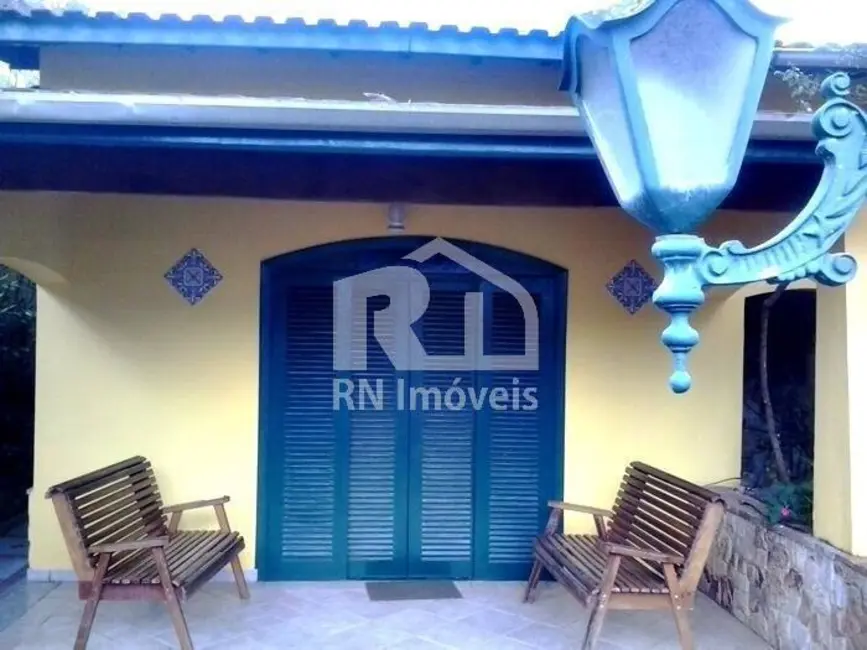 Foto 5 de Casa com 4 quartos à venda, 223m2 em Mar Verde, Caraguatatuba - SP