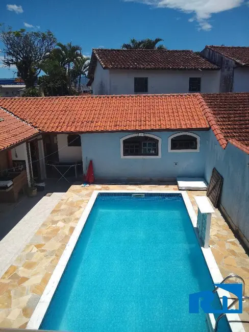 Foto 1 de Casa com 5 quartos à venda, 300m2 em Parque Balneário Poiares, Caraguatatuba - SP